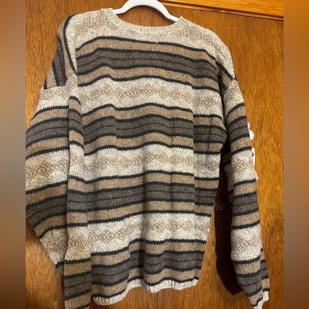 Landscape Men Sweater Size L.